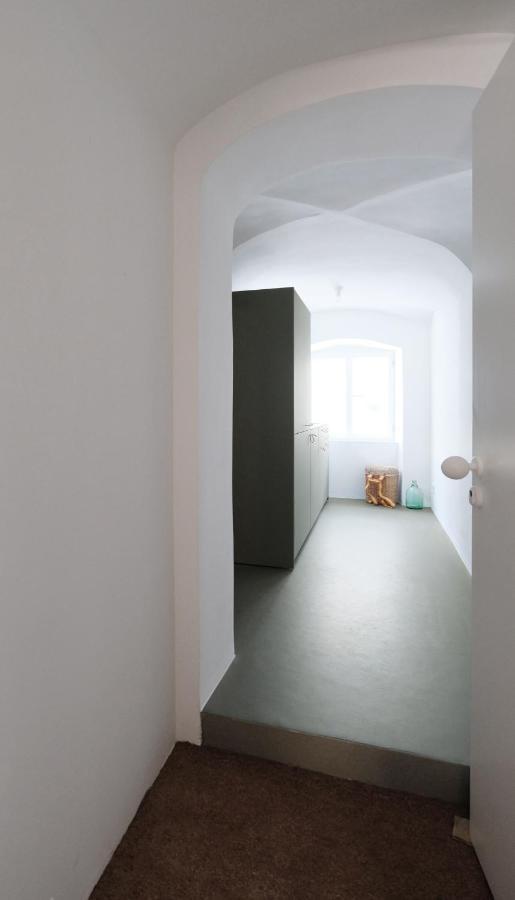 Entzueckende Kleine Wohnung リンツ エクステリア 写真