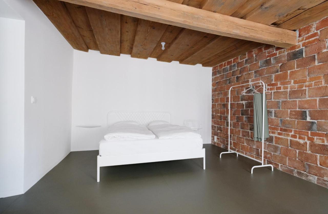 Entzueckende Kleine Wohnung リンツ エクステリア 写真